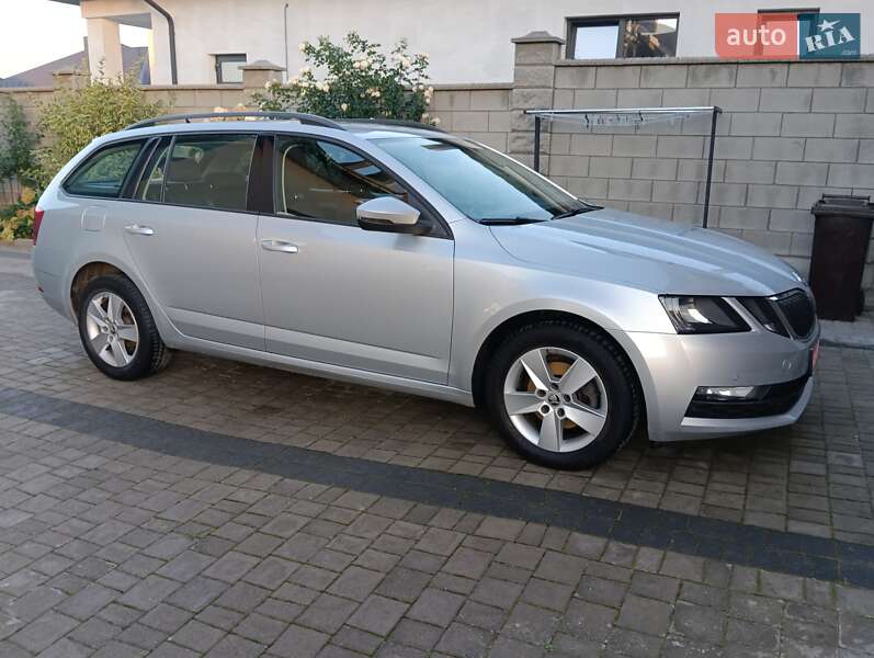 Універсал Skoda Octavia 2017 в Рівному