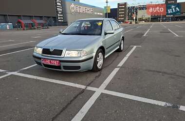 Лифтбек Skoda Octavia 2010 в 