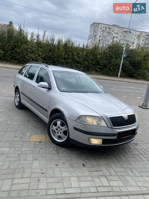 Универсал Skoda Octavia 2006 в Костополе