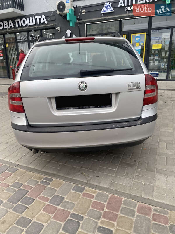 Универсал Skoda Octavia 2006 в Костополе