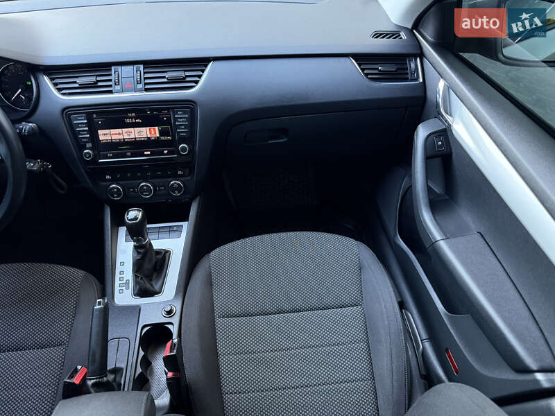 Универсал Skoda Octavia 2015 в Хмельницком