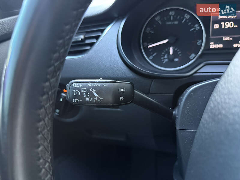 Универсал Skoda Octavia 2015 в Хмельницком