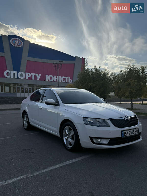 Лифтбек Skoda Octavia 2016 в Запорожье