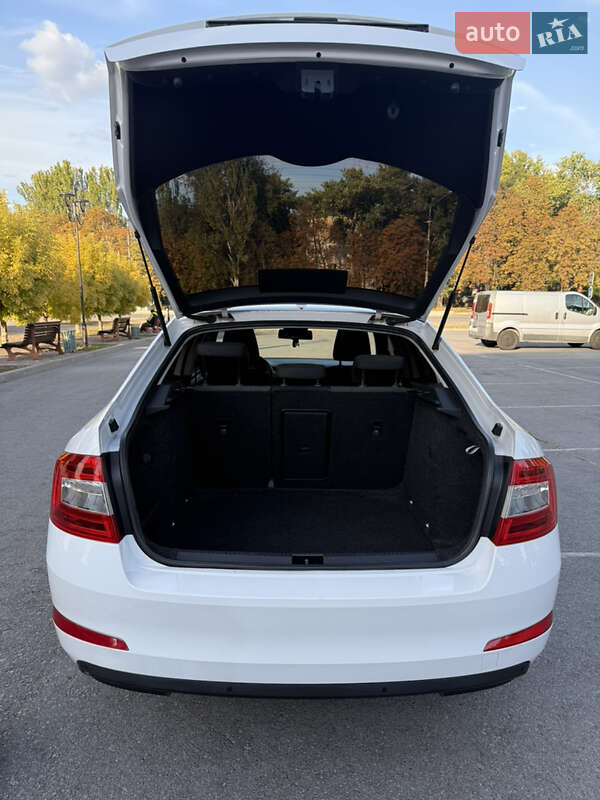 Лифтбек Skoda Octavia 2016 в Запорожье