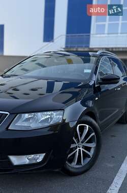 Универсал Skoda Octavia 2015 в 