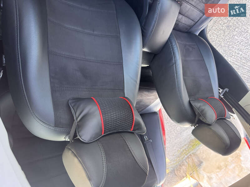 Ліфтбек Skoda Octavia 2012 в Львові