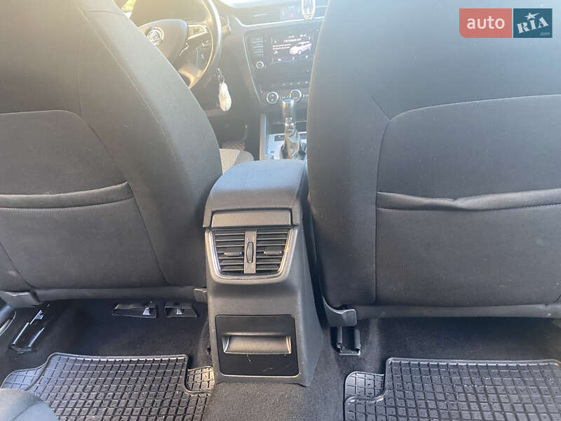 Универсал Skoda Octavia 2015 в Хусте фото 27 Универсал Skoda Octavia 2015 в Хусте