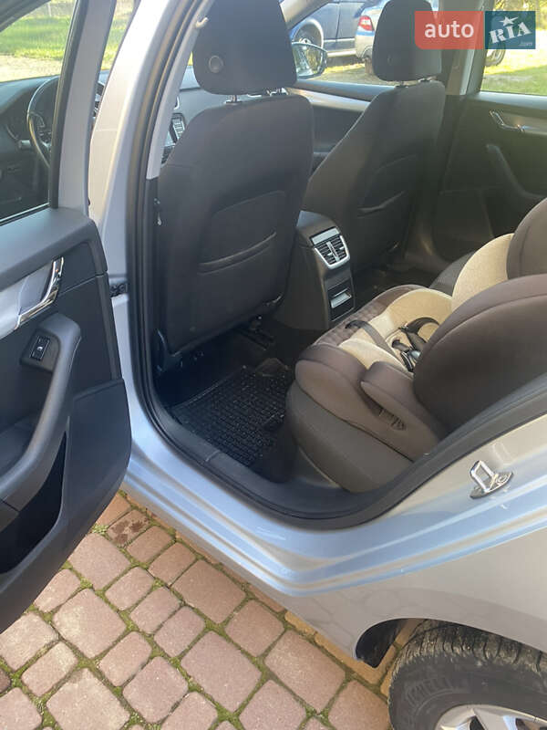 Универсал Skoda Octavia 2015 в Хусте фото 35 Универсал Skoda Octavia 2015 в Хусте