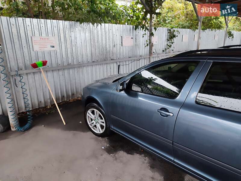 Универсал Skoda Octavia 2006 в Звягеле