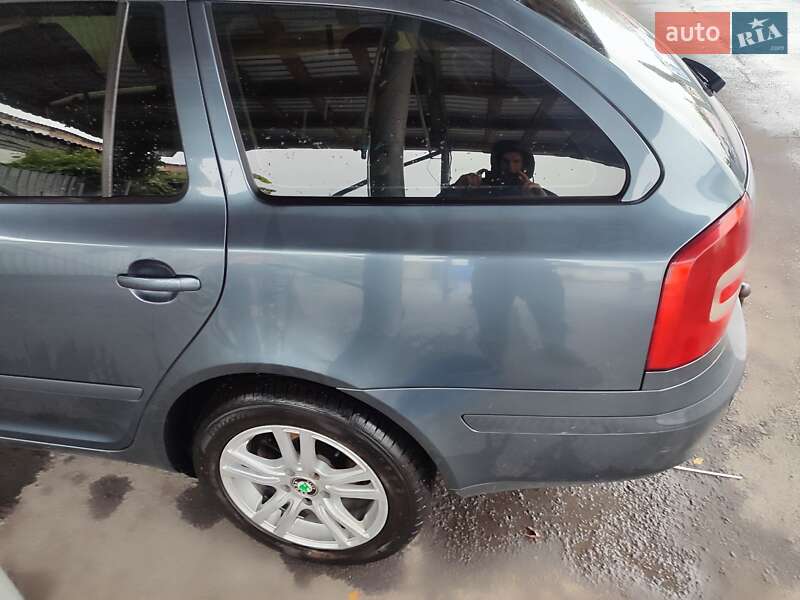 Универсал Skoda Octavia 2006 в Звягеле