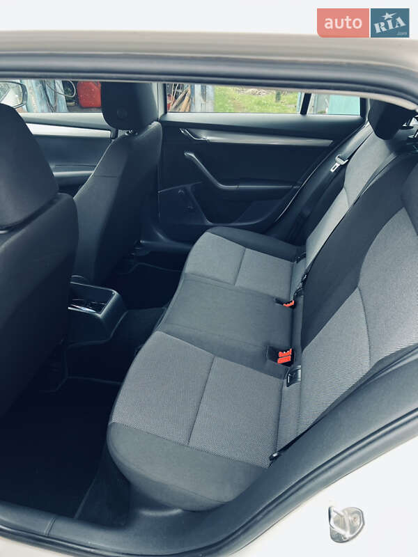 Универсал Skoda Octavia 2014 в Броварах