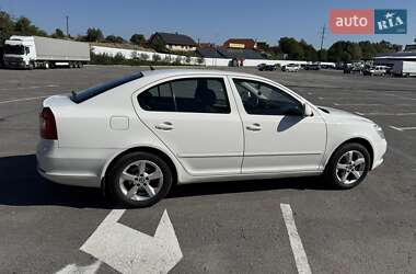 Лифтбек Skoda Octavia 2011 в 