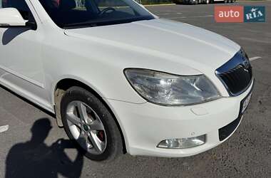 Лифтбек Skoda Octavia 2011 в 
