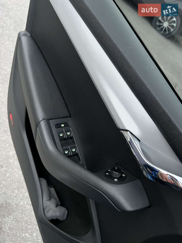 Універсал Skoda Octavia 2014 в Запоріжжі