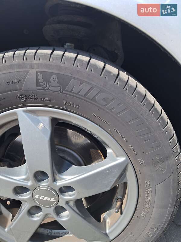 Универсал Skoda Octavia 2012 в Запорожье фото 11 Универсал Skoda Octavia 2012 в Запорожье