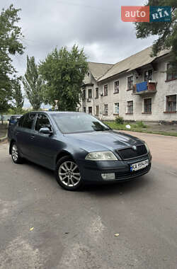 Лифтбек Skoda Octavia 2004 в 