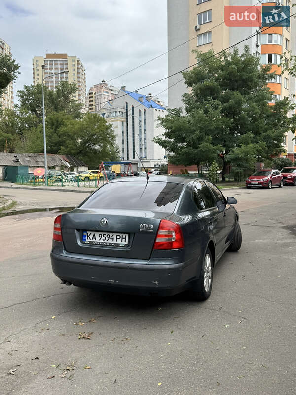 Лифтбек Skoda Octavia 2004 в Киеве