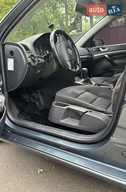 Лифтбек Skoda Octavia 2004 в 