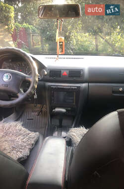 Лифтбек Skoda Octavia 2001 в 