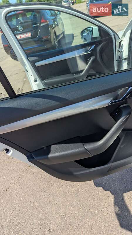 Универсал Skoda Octavia 2018 в Ровно