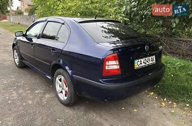 Лифтбек Skoda Octavia 2004 в 