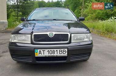 Лифтбек Skoda Octavia 2004 в 