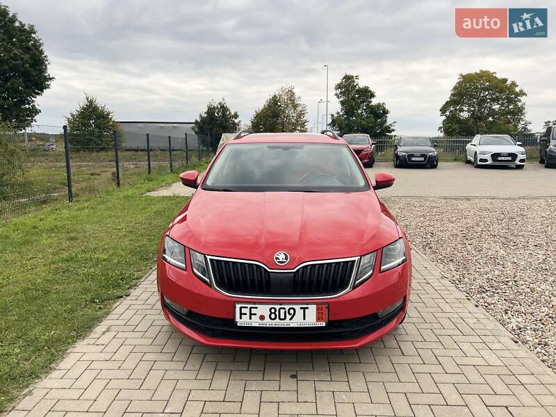 Универсал Skoda Octavia 2017 в Хмельницком