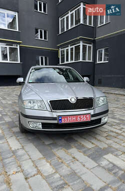 Лифтбек Skoda Octavia 2006 в 