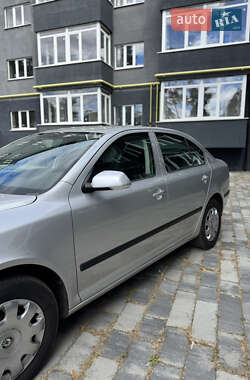 Лифтбек Skoda Octavia 2006 в 