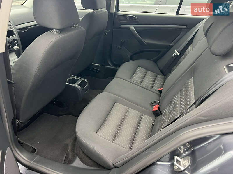 Лифтбек Skoda Octavia 2012 в Львове