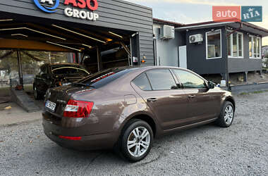 Лифтбек Skoda Octavia 2013 в 