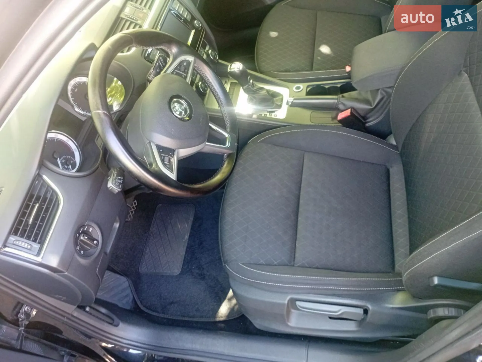 2016 Skoda Octavia - мініатюра 28