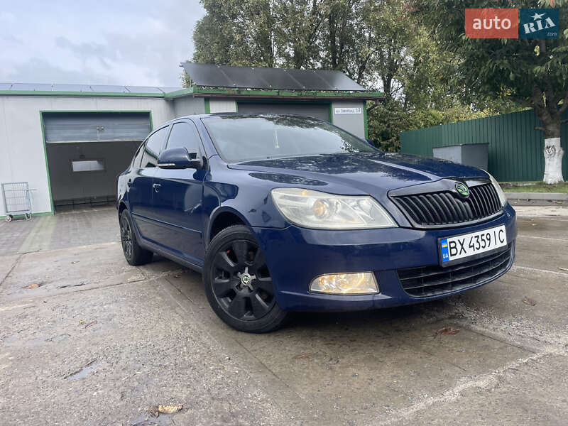 Лифтбек Skoda Octavia 2010 в 