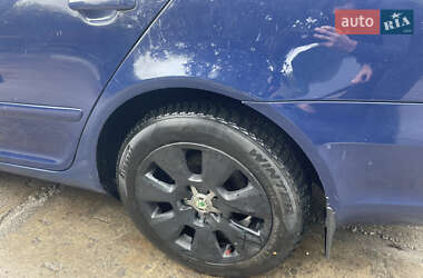 Лифтбек Skoda Octavia 2010 в 