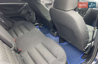 Лифтбек Skoda Octavia 2010 в 