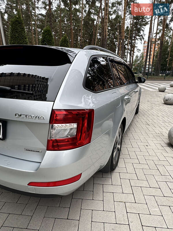 Универсал Skoda Octavia 2015 в Киеве