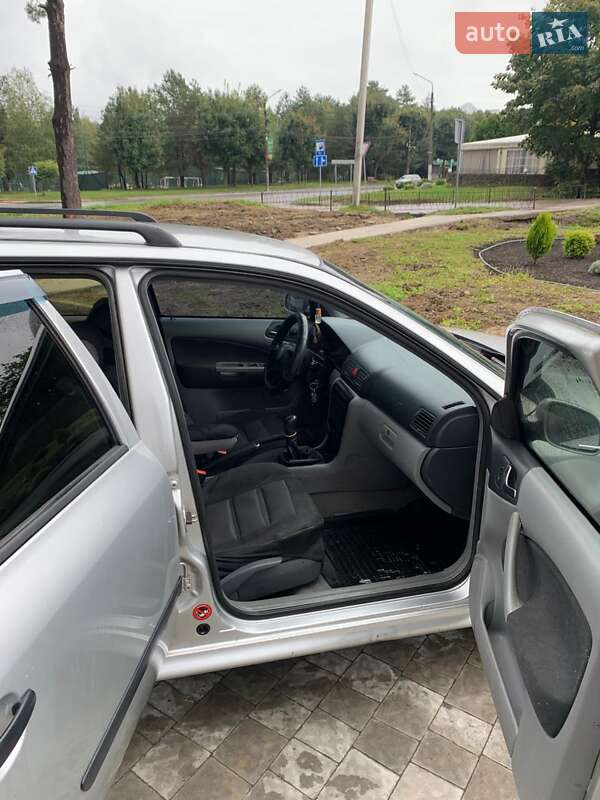 Универсал Skoda Octavia 1999 в Новояворовске