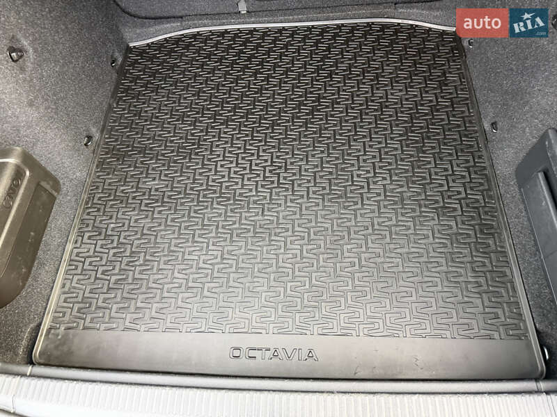 Универсал Skoda Octavia 2019 в Луцке