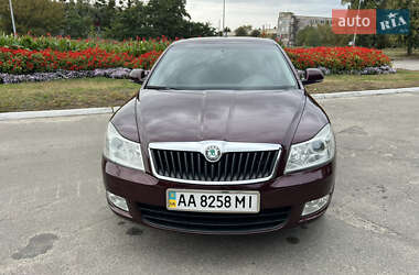 Лифтбек Skoda Octavia 2012 в 