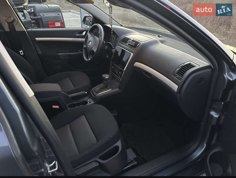 Лифтбек Skoda Octavia 2006 в Южноукраинске