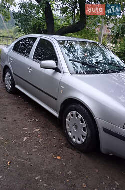 Ліфтбек Skoda Octavia 2002 в  фото 2 Ліфтбек Skoda Octavia 2002 в