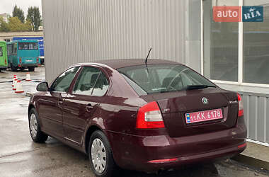 Лифтбек Skoda Octavia 2012 в 
