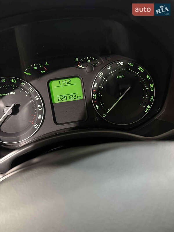 Лифтбек Skoda Octavia 2005 в Александрие фото 9 Лифтбек Skoda Octavia 2005 в Александрие