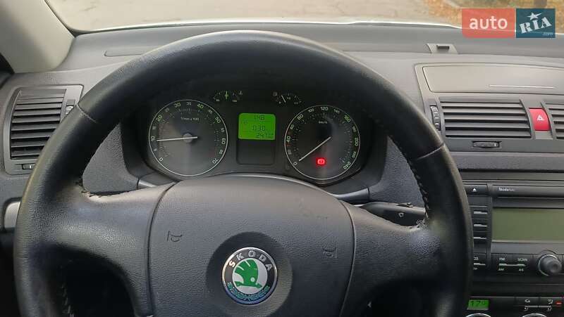 Лифтбек Skoda Octavia 2005 в Каменском