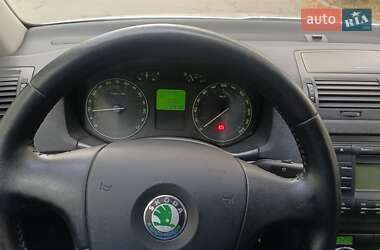 Лифтбек Skoda Octavia 2005 в 