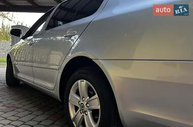 Лифтбек Skoda Octavia 2010 в 