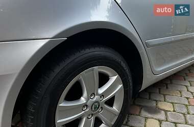 Лифтбек Skoda Octavia 2010 в 