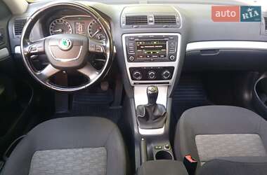 Лифтбек Skoda Octavia 2010 в 
