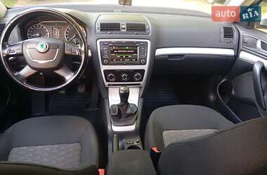 Лифтбек Skoda Octavia 2010 в 