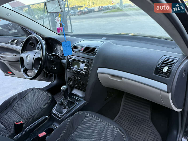 Лифтбек Skoda Octavia 2008 в Теребовле